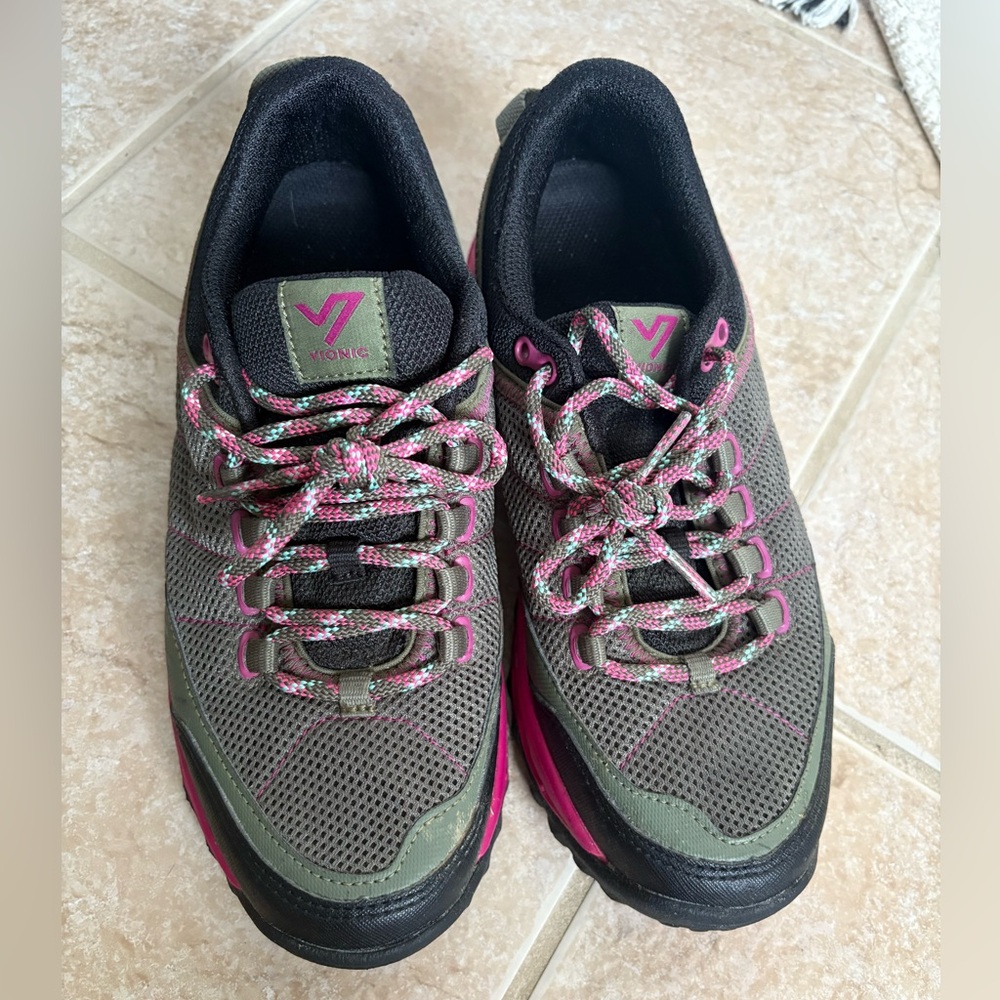Vionic Women's McKinley Low Top Hiking Shoes size 7 - Picture 3 of 11